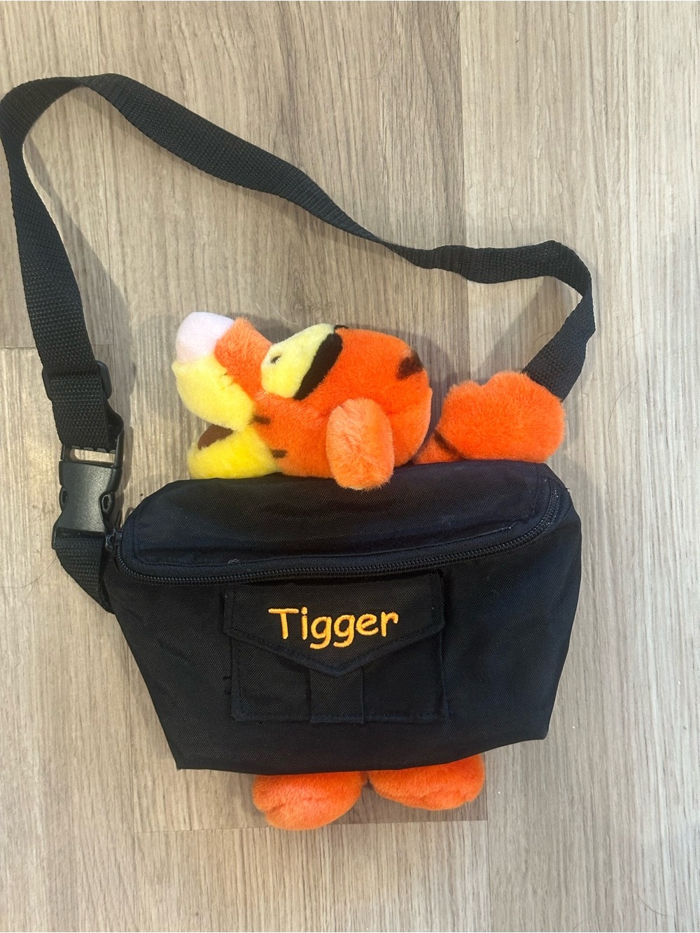 Disney Vintage Plush Tigger Fanny Pack Waist Bag Walt Disney World